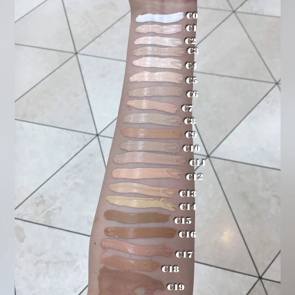 Jeffree Star C14 Magic Star Concealer- medium complexion w golden undertones - Picture 6 of 6